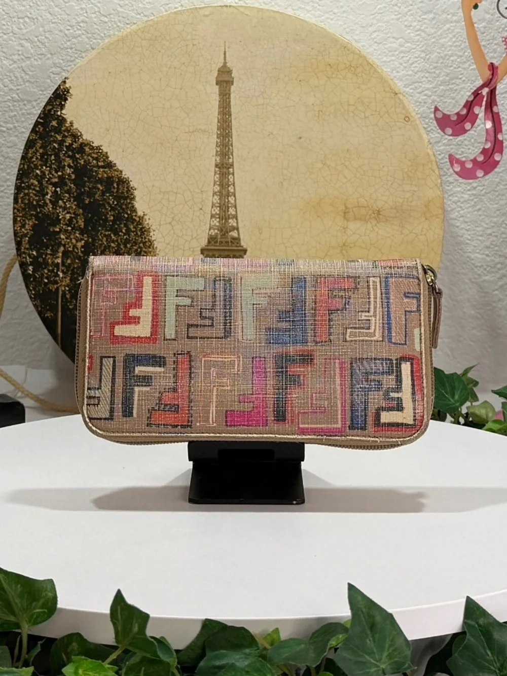 ALLURING FENDI FF LIMITED EDITION ZUCCA MULTI-COLOR ZIP AROUND WALLET!